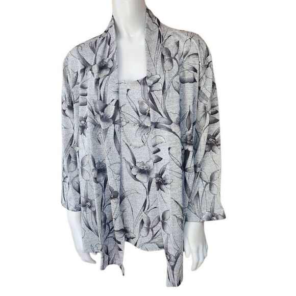 NWT Alfred Dunner Gray & Silver Floral Blouse (2X) - Picture 2 of 5